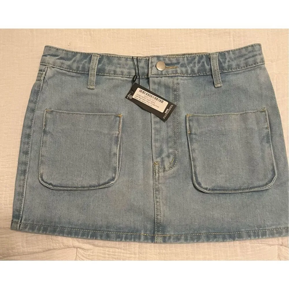 PrettyLittleThing Light Blue Front Pocket Cargo Micro Mini Denim Skirt NEW NWT